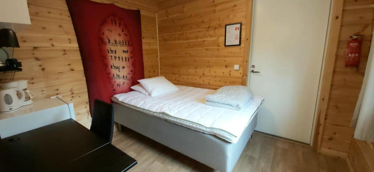 Hillside Rooms Ivalo Esterno foto